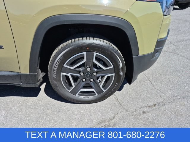 New 2026 Jeep Cherokee Laredo AWD/4WD image 7