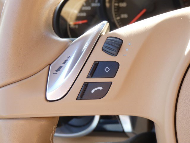 Used 2013 Porsche Cayenne AWD image 28