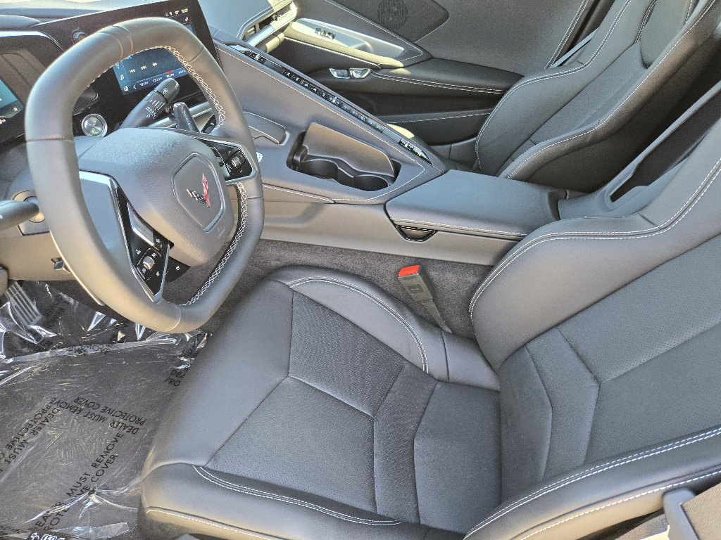 Used 2024 Chevrolet Corvette Stingray Coupe w/ Z51 Performance Package image 18