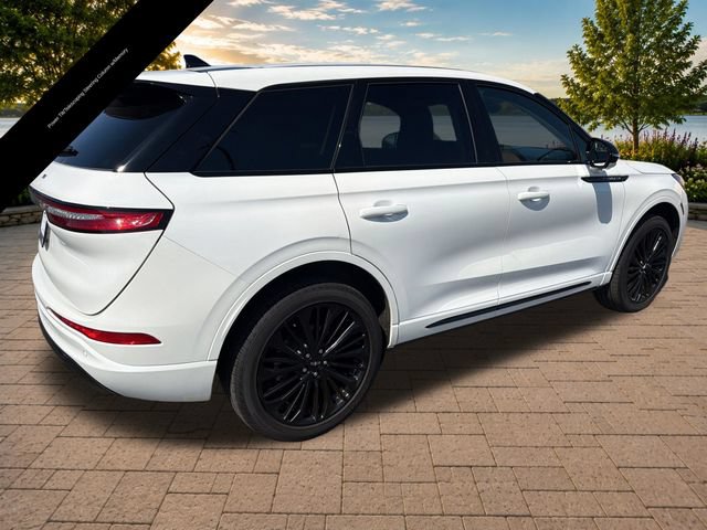 Certified 2023 Lincoln Corsair AWD w/ Equipment Group 101A image 8
