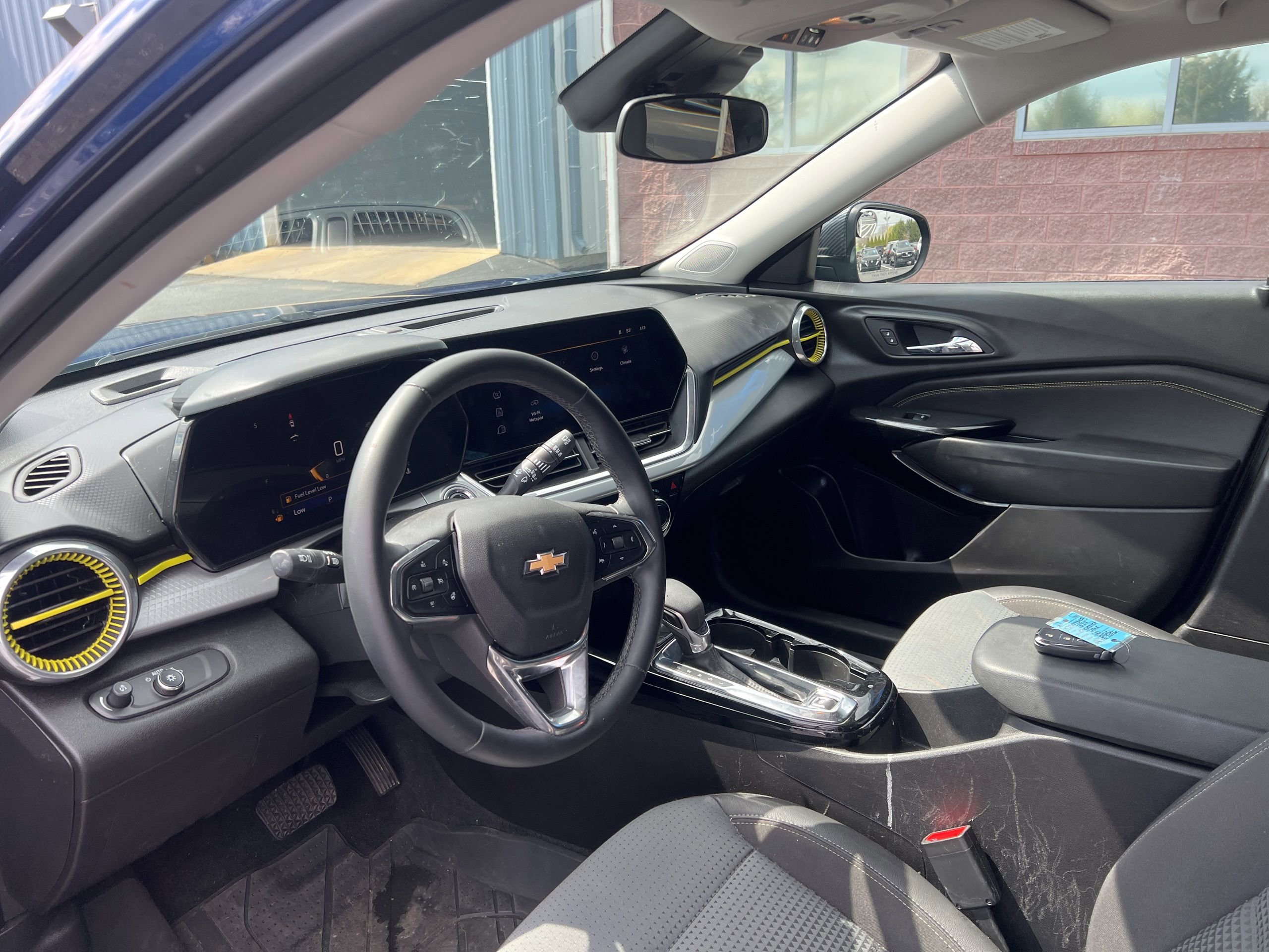Used 2024 Chevrolet Trax LT w/ Driver Confidence Package FWD image 12