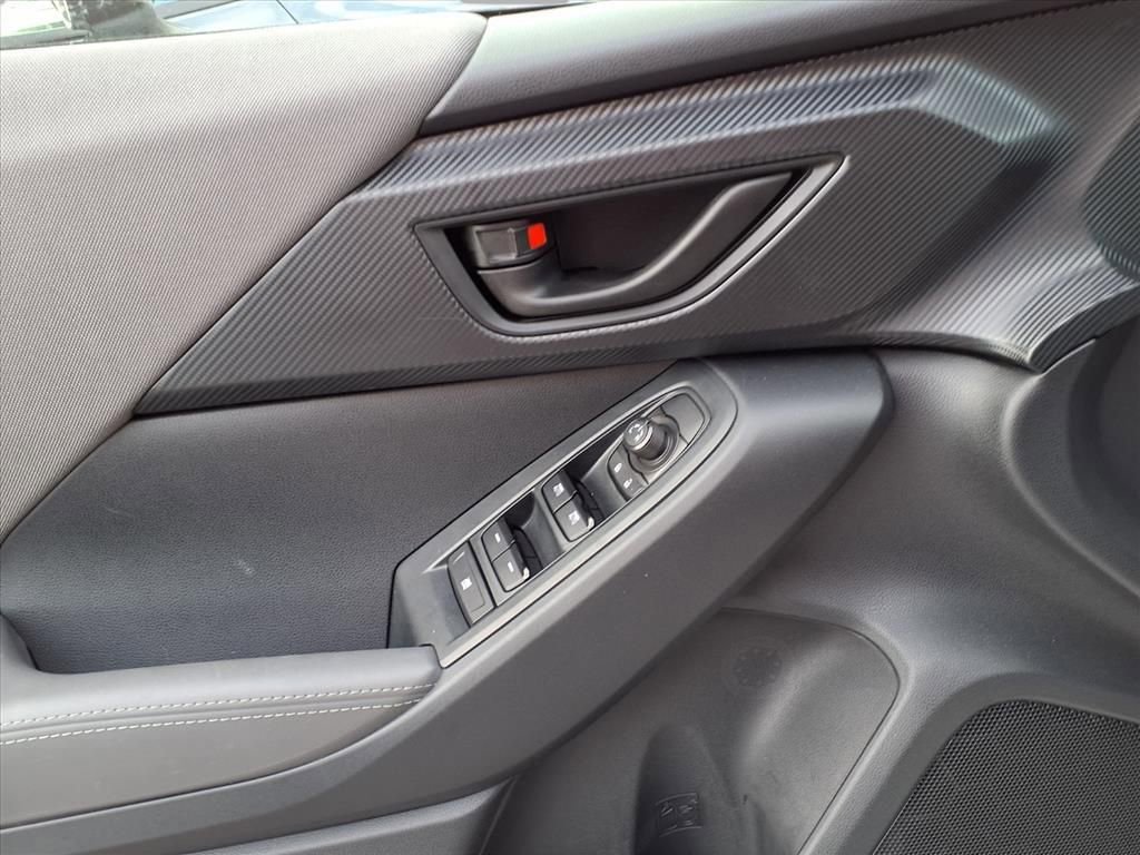 Certified 2025 Subaru Crosstrek 2.0i Premium image 15