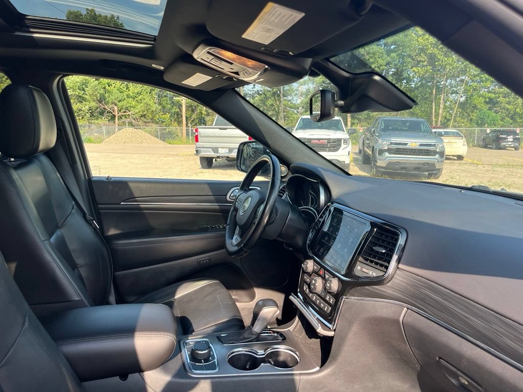 Used 2021 Jeep Grand Cherokee Limited AWD/4WD image 38