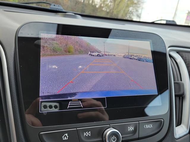 Used 2025 Chevrolet Malibu LT image 12