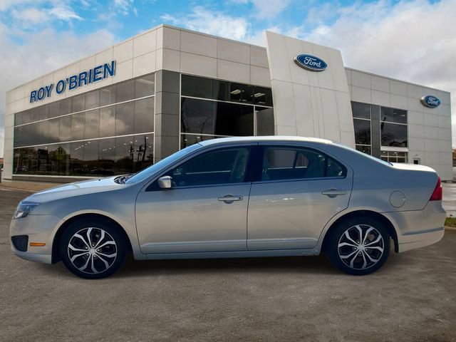 Used 2010 Ford Fusion SE FWD image 2