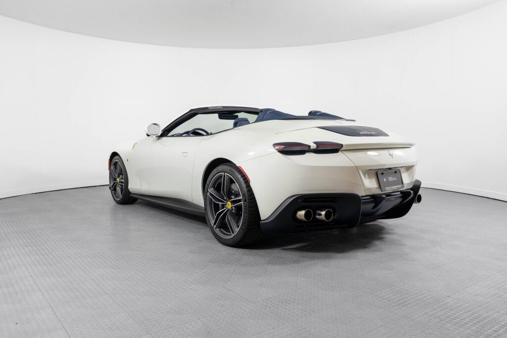 Certified 2024 Ferrari Roma Spider RWD image 12