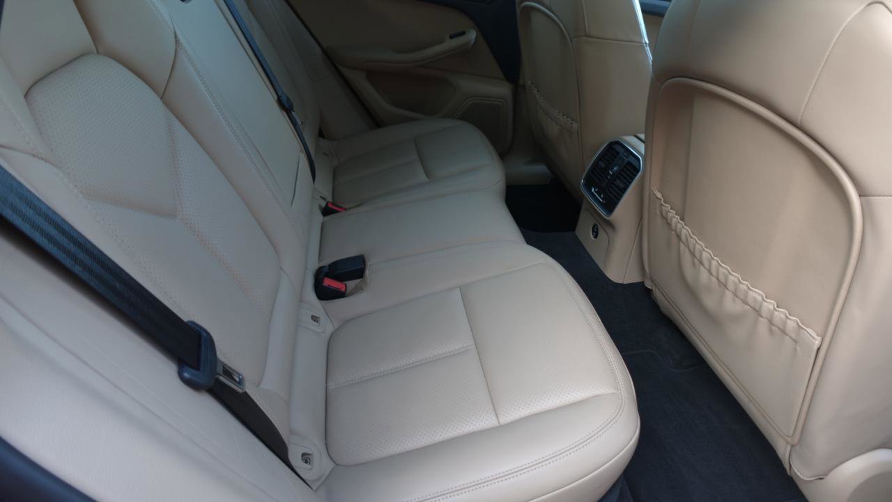 Used 2023 Porsche Macan image 17