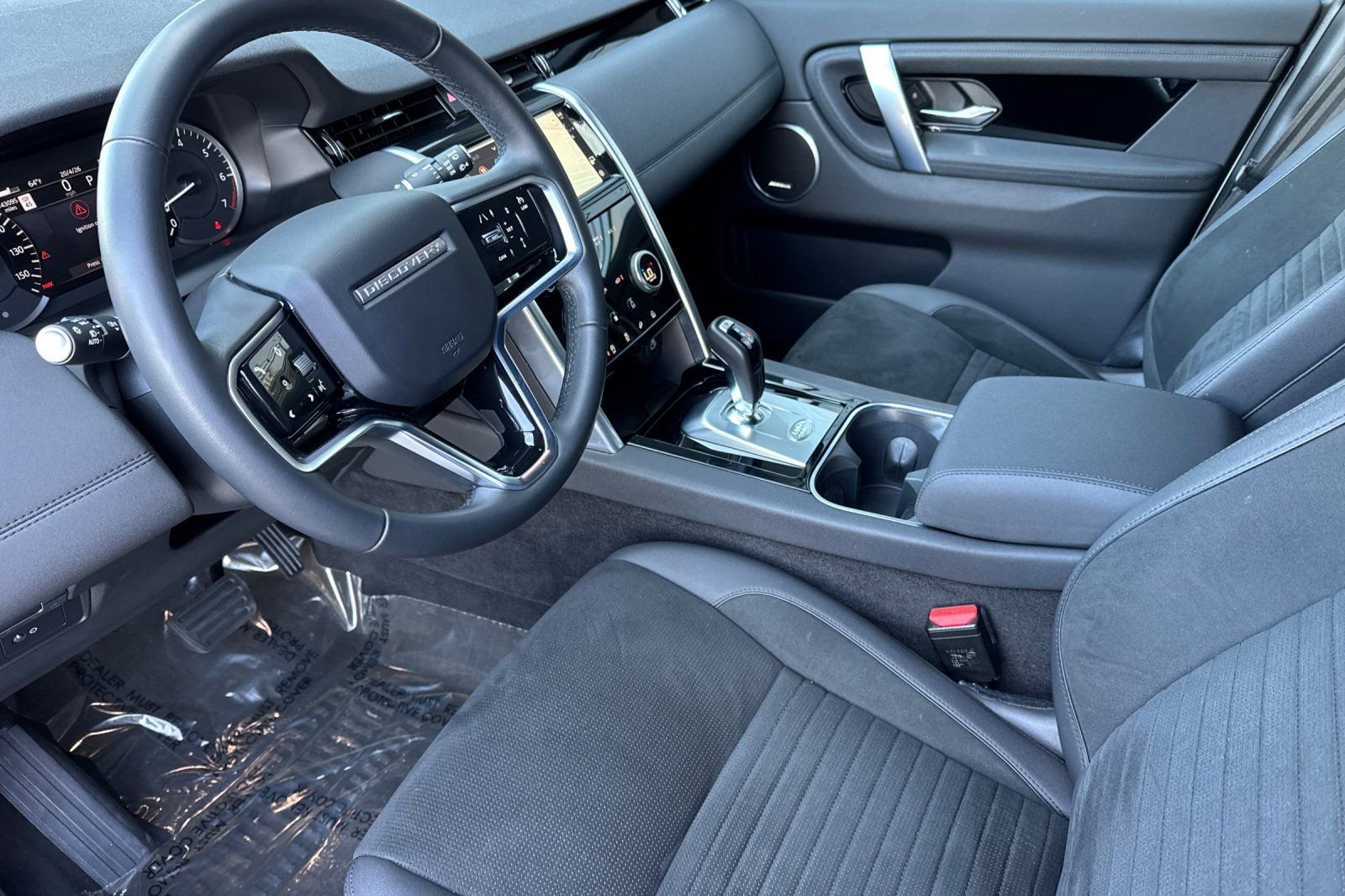 Used 2023 Land Rover Discovery Sport S AWD/4WD image 9