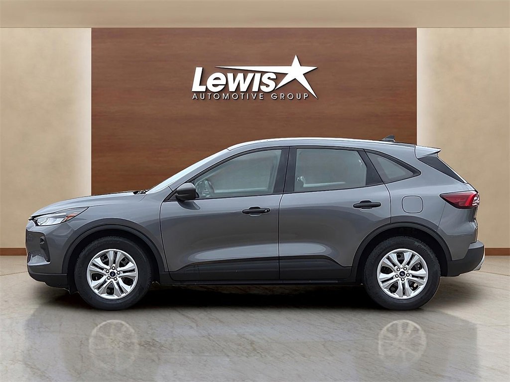 Used 2023 Ford Escape FWD image 3