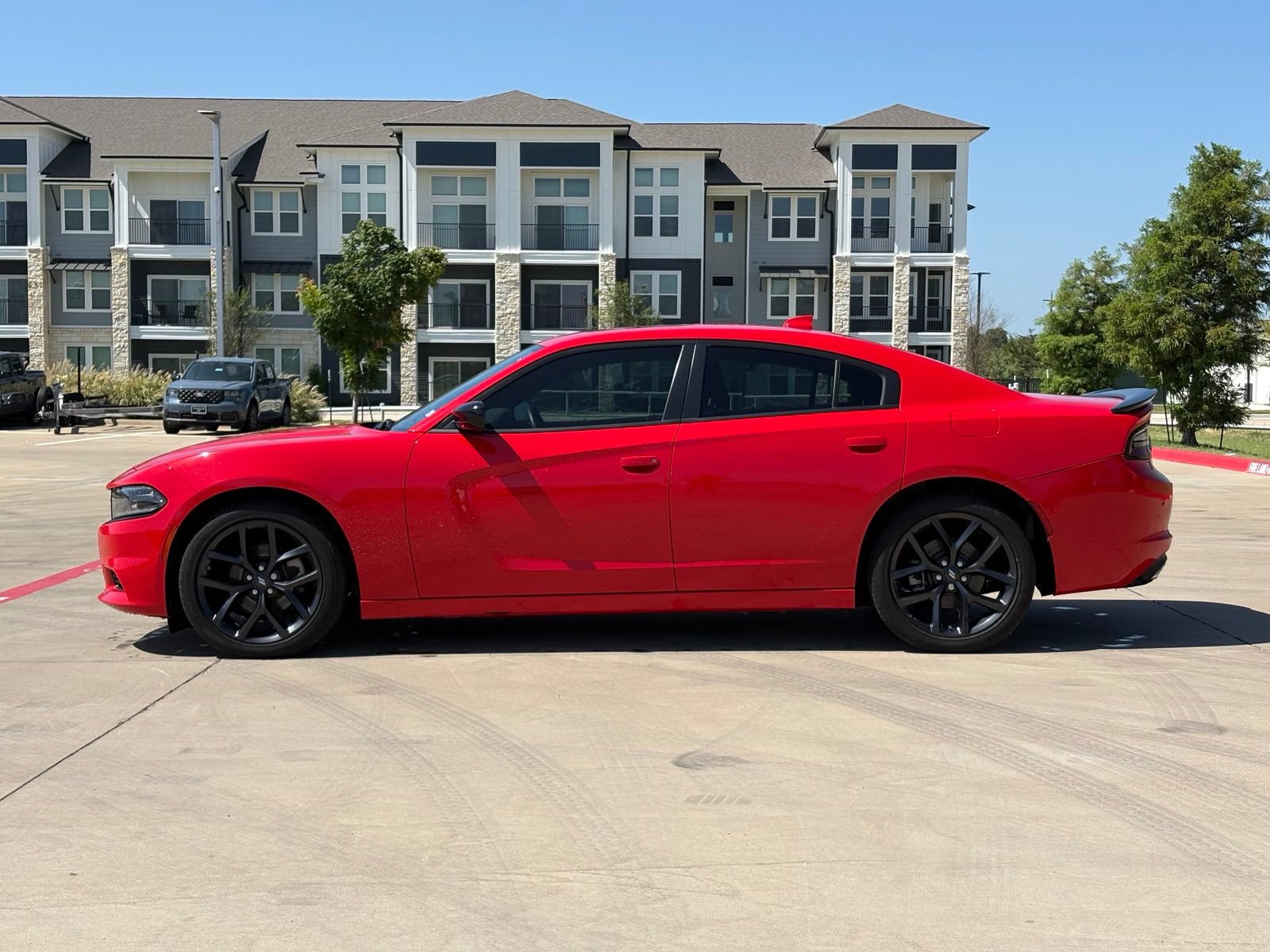 Used 2023 Dodge Charger SXT w/ Blacktop Package RWD image 4
