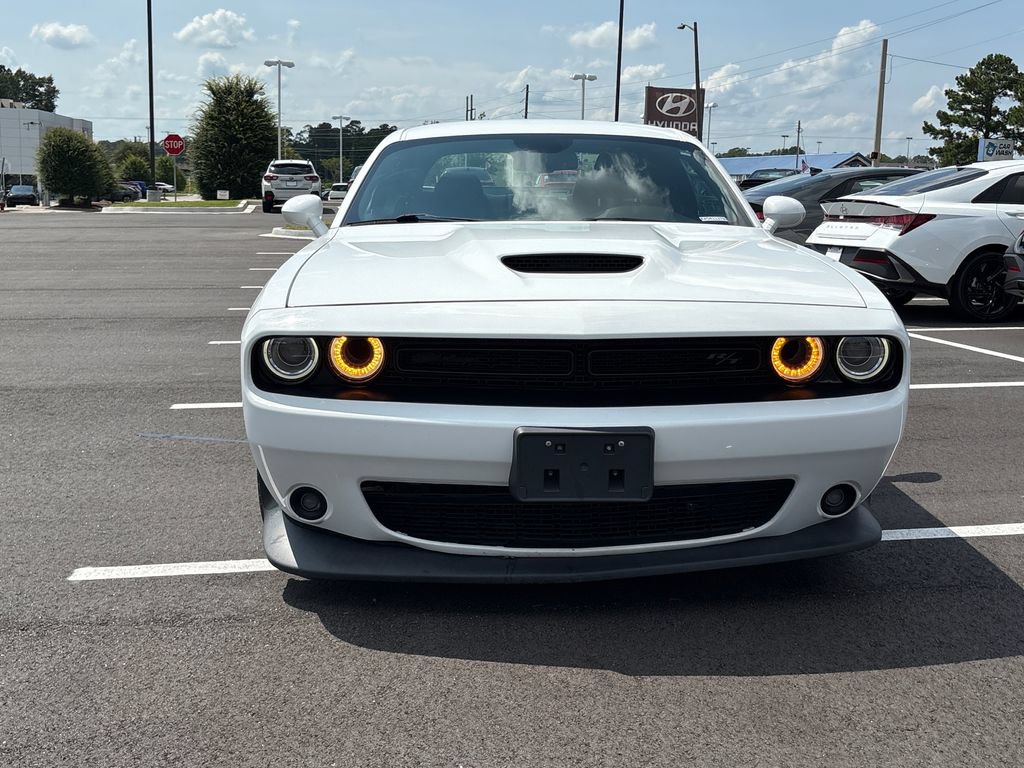 Used 2019 Dodge Challenger R/T w/ Driver Convenience Group RWD image 2