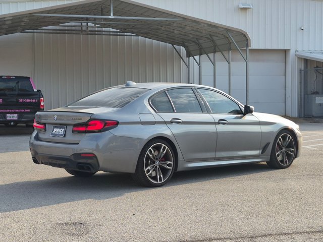 Used 2023 BMW M550i xDrive w/ Executive Package AWD/4WD image 5