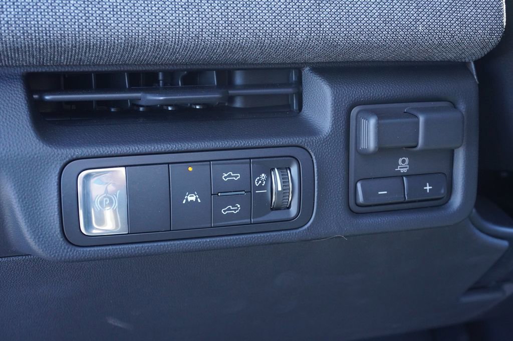 New 2026 GMC Sierra EV Elevation image 17