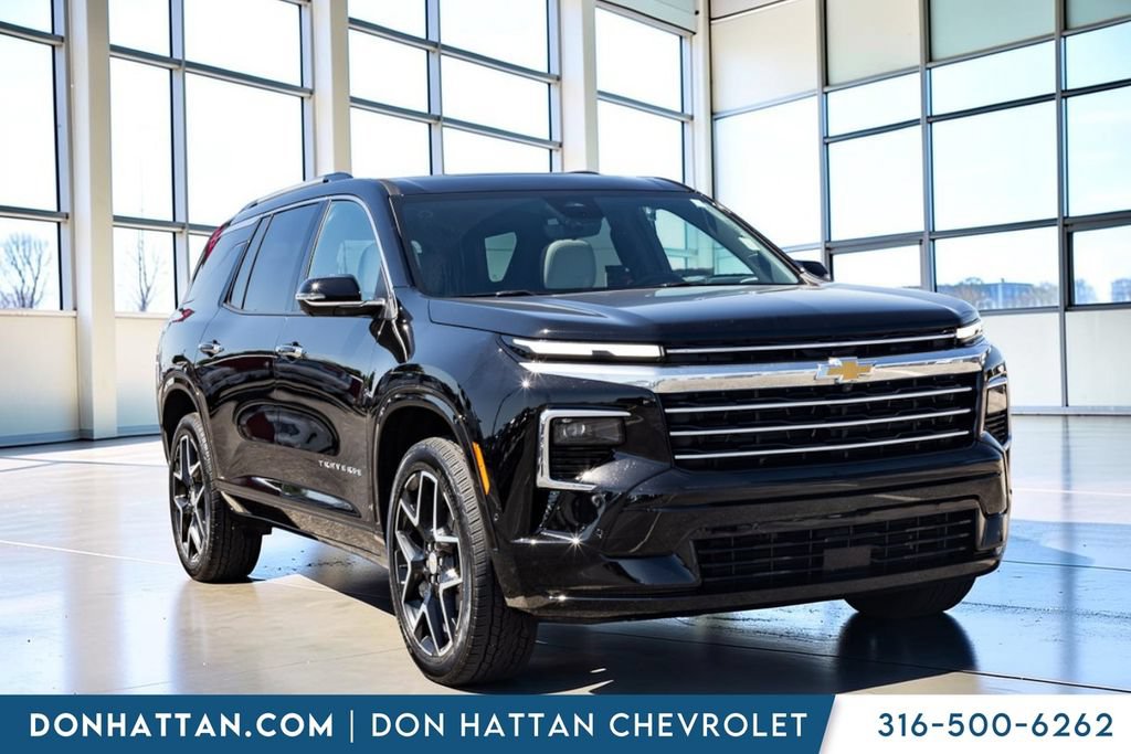 Used 2025 Chevrolet Traverse High Country w/ LPO, Floor Liner Package FWD image 26