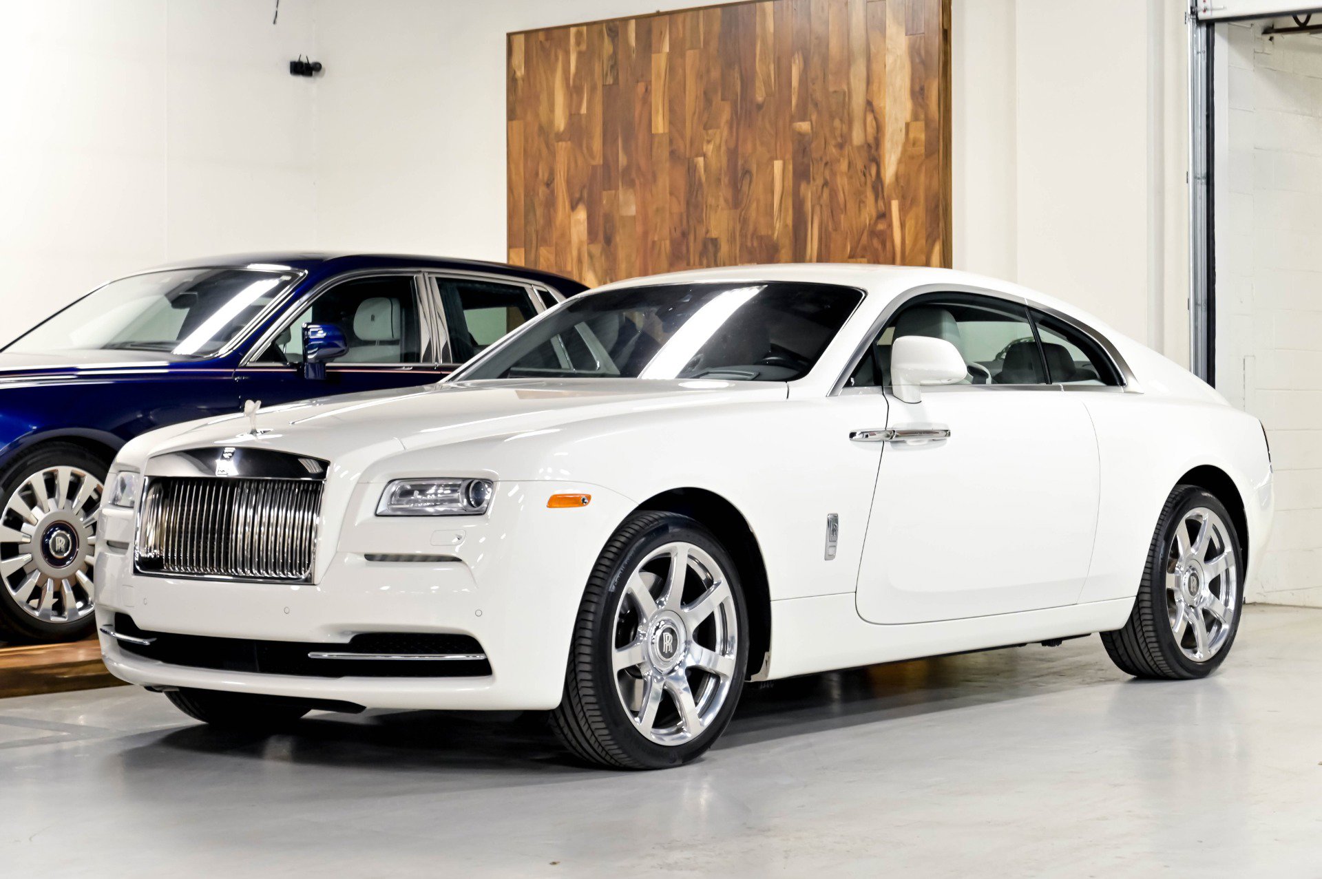 Used 2014 Rolls-Royce Wraith RWD image 2