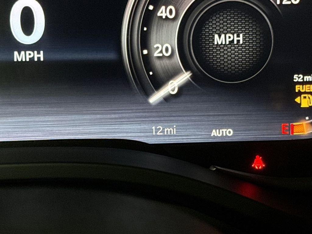 New 2026 RAM 1500 4x4 Crew Cab image 13