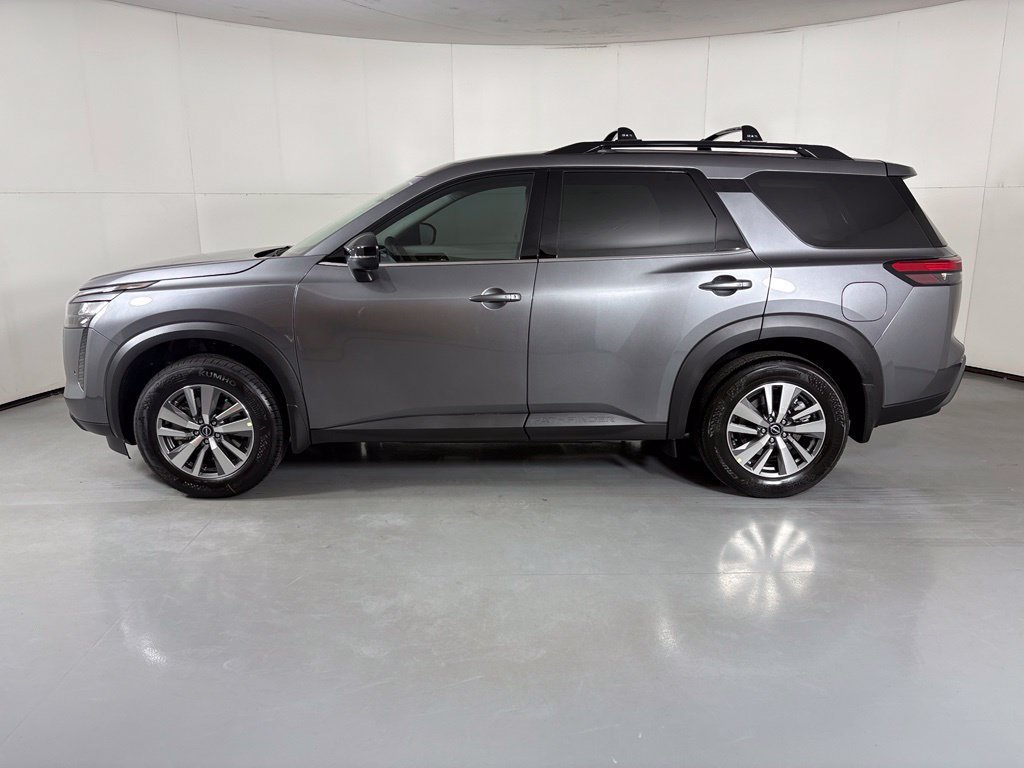 New 2026 Nissan Pathfinder SL FWD image 5