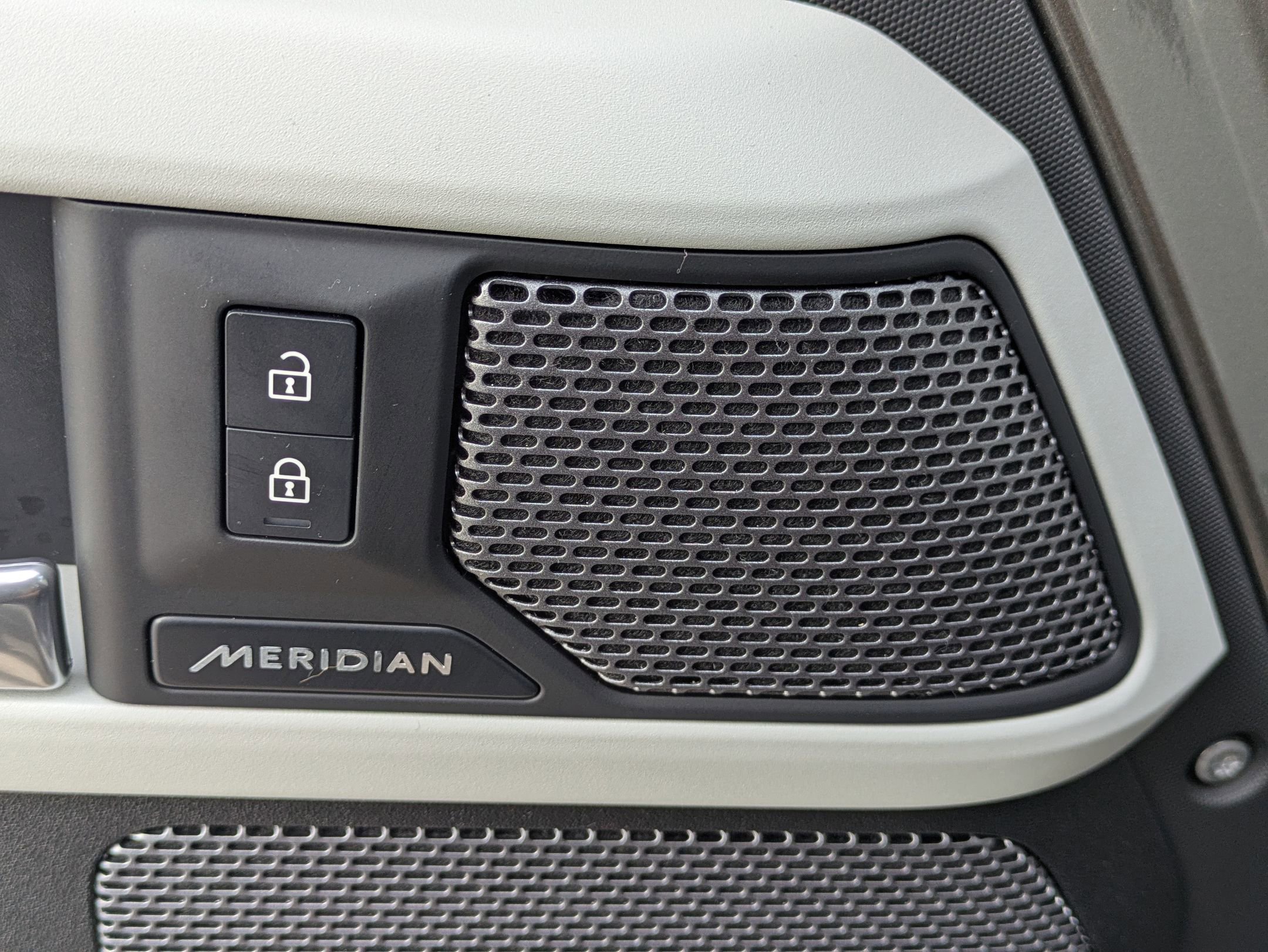 Certified 2024 Land Rover Defender 110 S image 23