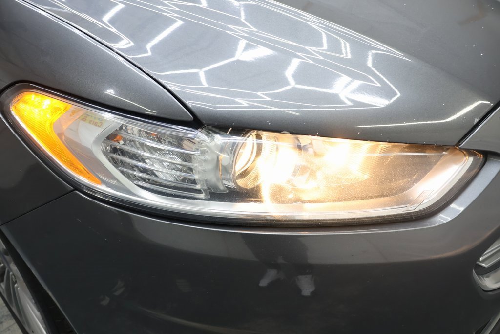 Used 2016 Ford Fusion Titanium image 25