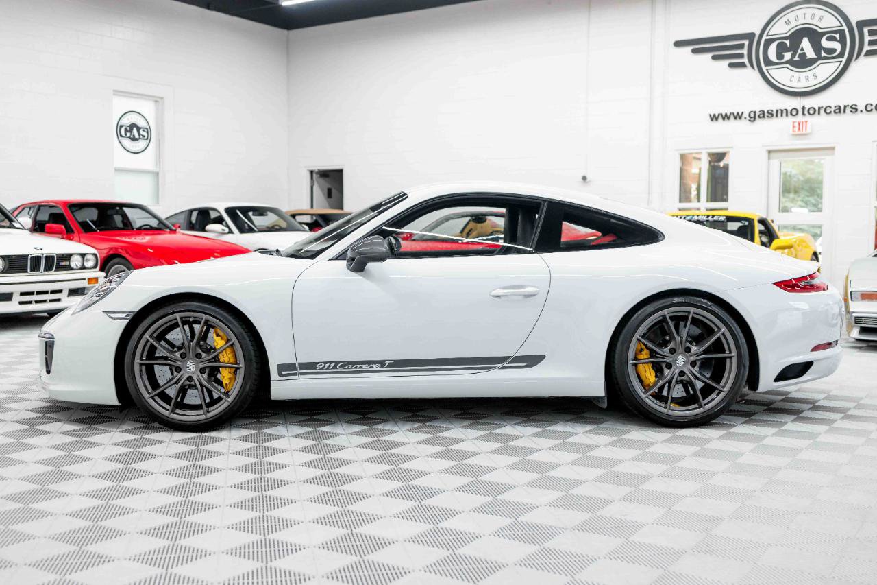 Used 2018 Porsche 911 Carrera T RWD image 13