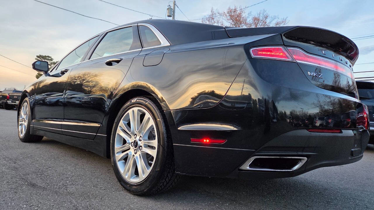 Used 2016 Lincoln MKZ AWD w/ Technology Package image 8
