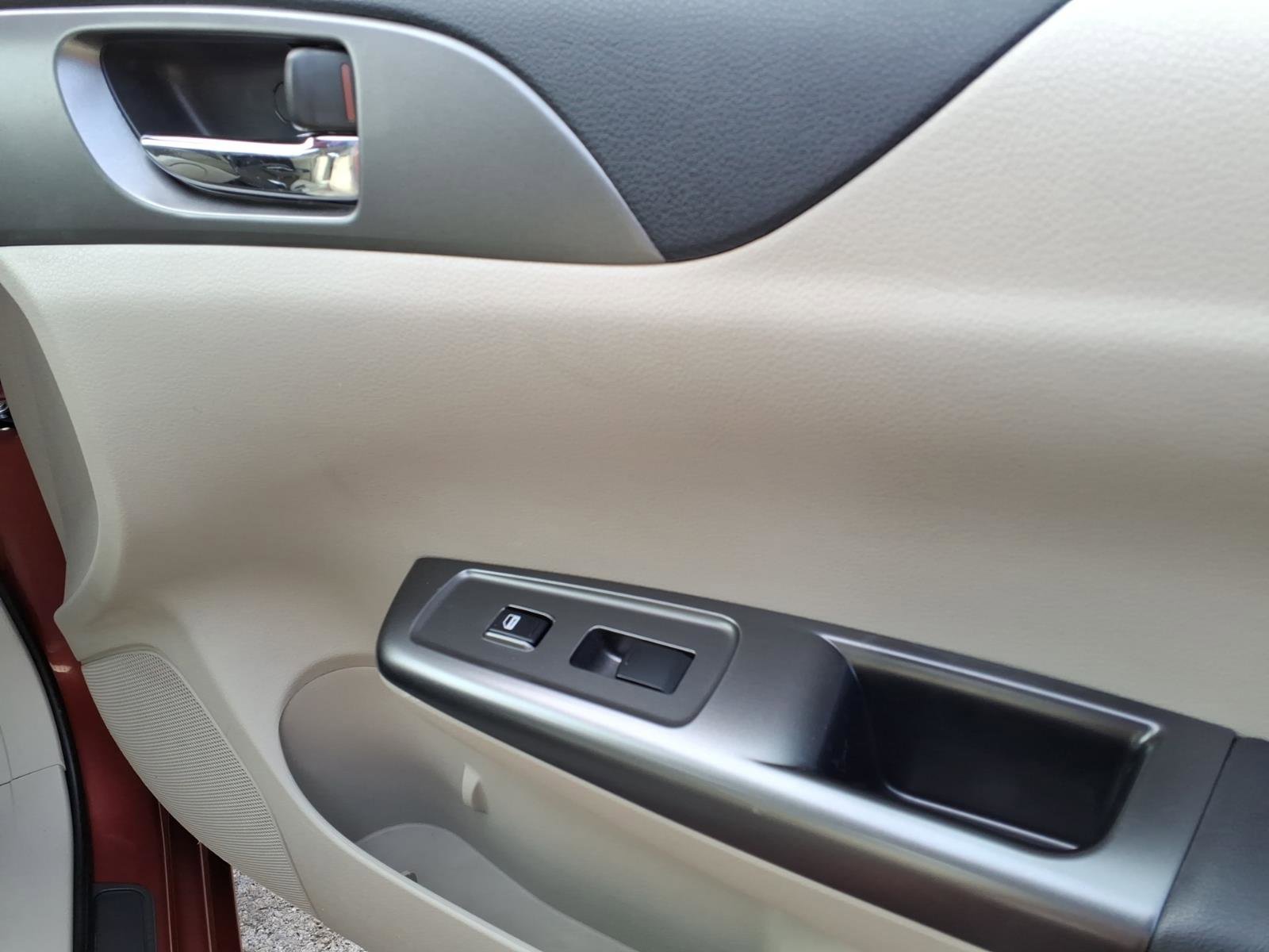 Used 2011 Subaru Impreza 2.5i Premium w/ PWR Moonroof Value Pkg image 6