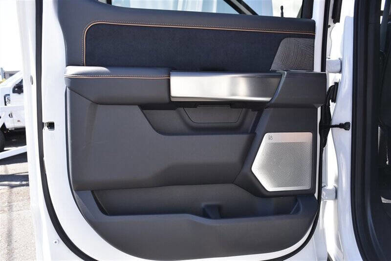 Used 2024 Ford F350 Platinum image 21