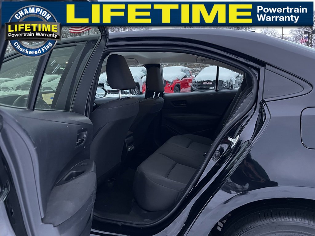 Used 2024 Toyota Corolla LE image 28