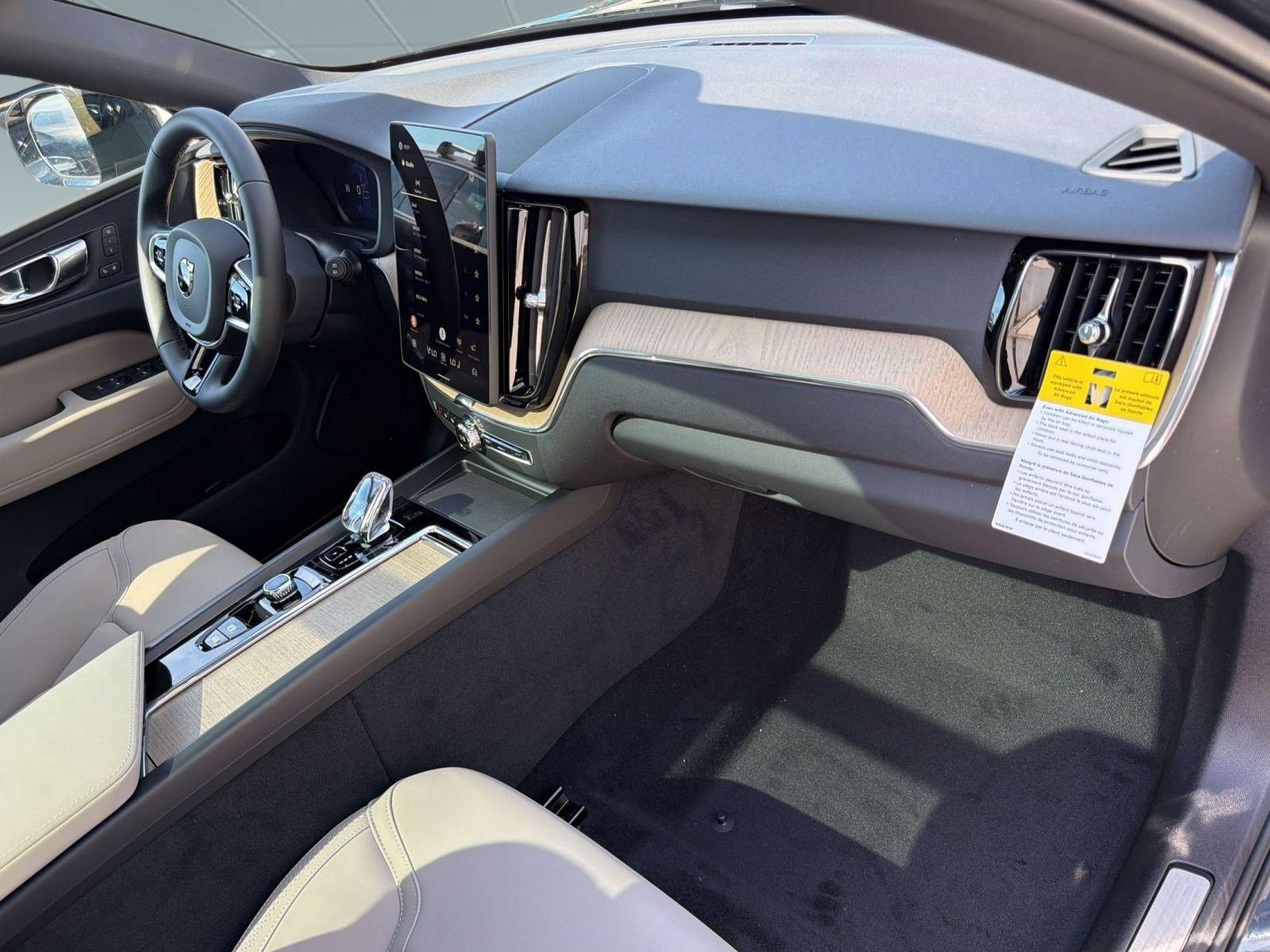 New 2026 Volvo XC60 B5 Core w/ Climate Package AWD/4WD image 31