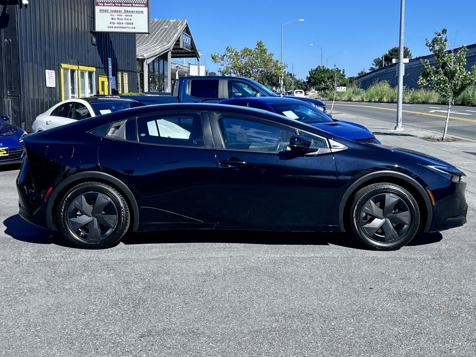 Used 2023 Toyota Prius Prime FWD image 5