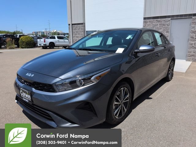 Used 2024 Kia Forte LXS w/ LXS Technology Package FWD image 7