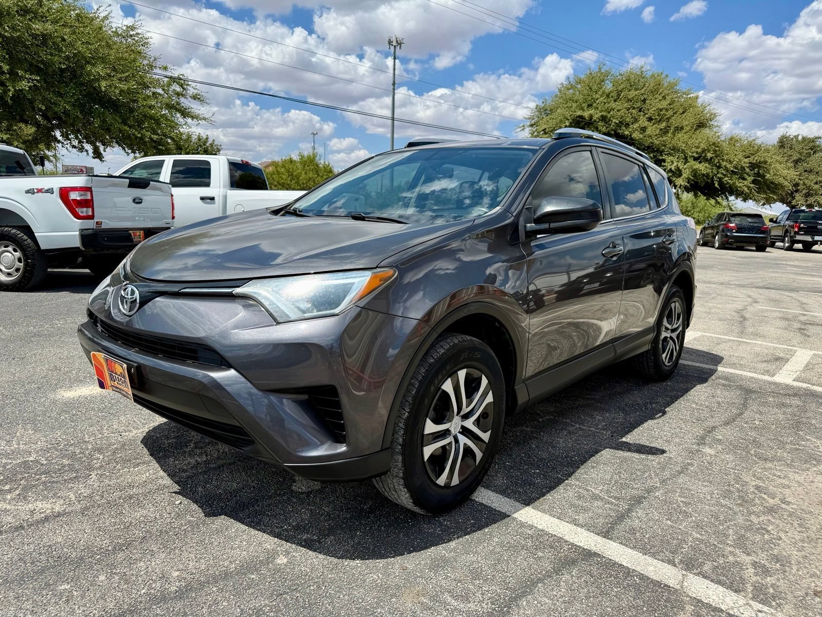 Used 2016 Toyota RAV4 LE FWD image 7