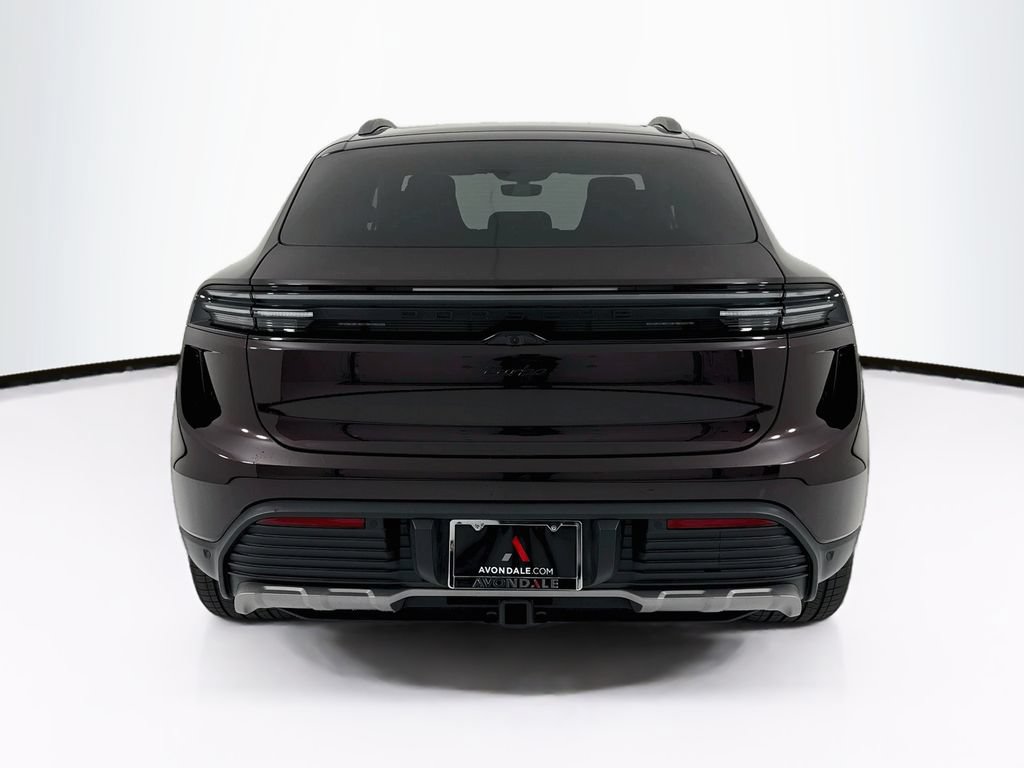 Certified 2025 Porsche Macan Turbo Electric AWD/4WD image 10