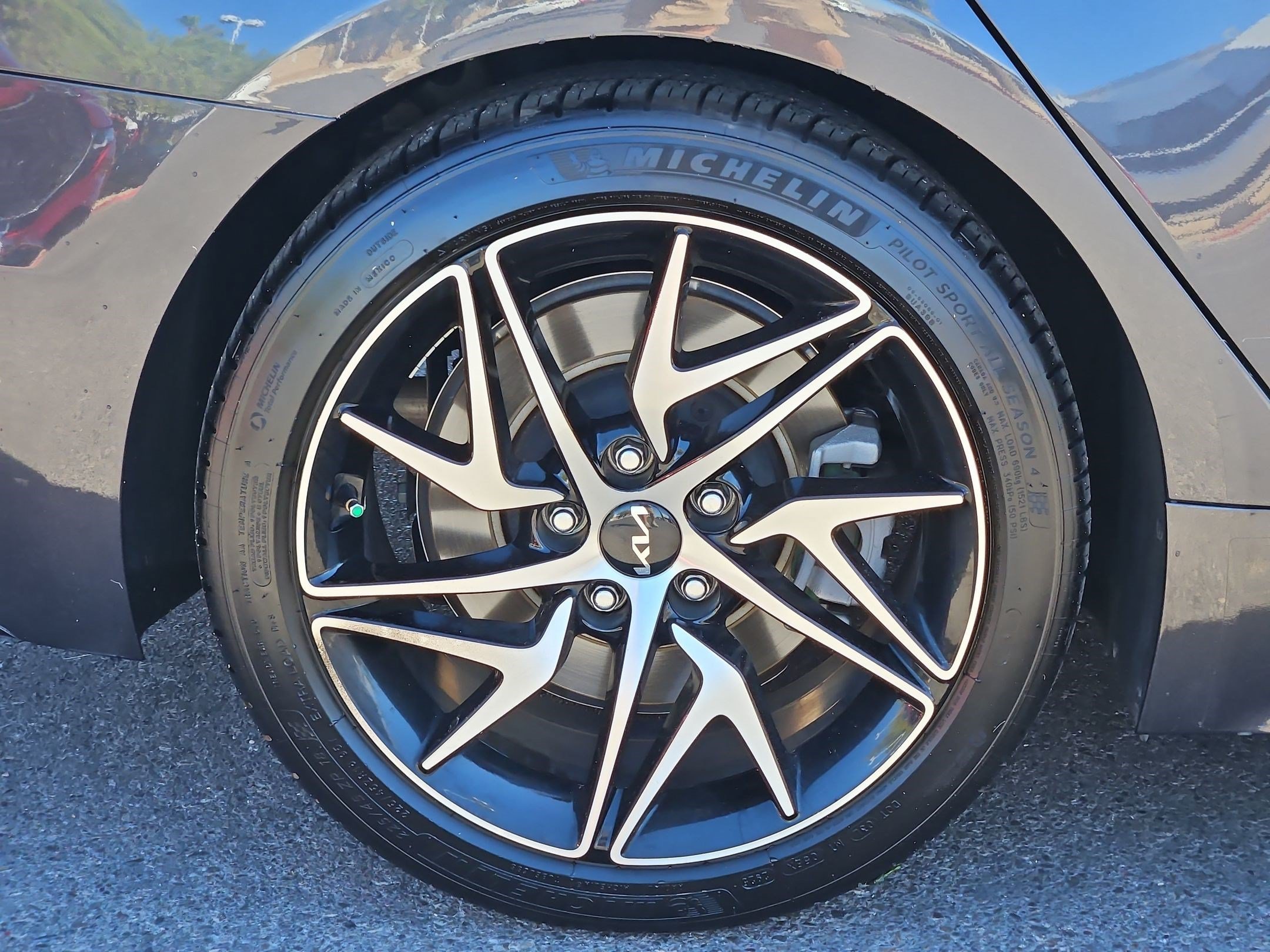 Used 2022 Kia Stinger GT-Line w/ Sun & Sound Package RWD image 12