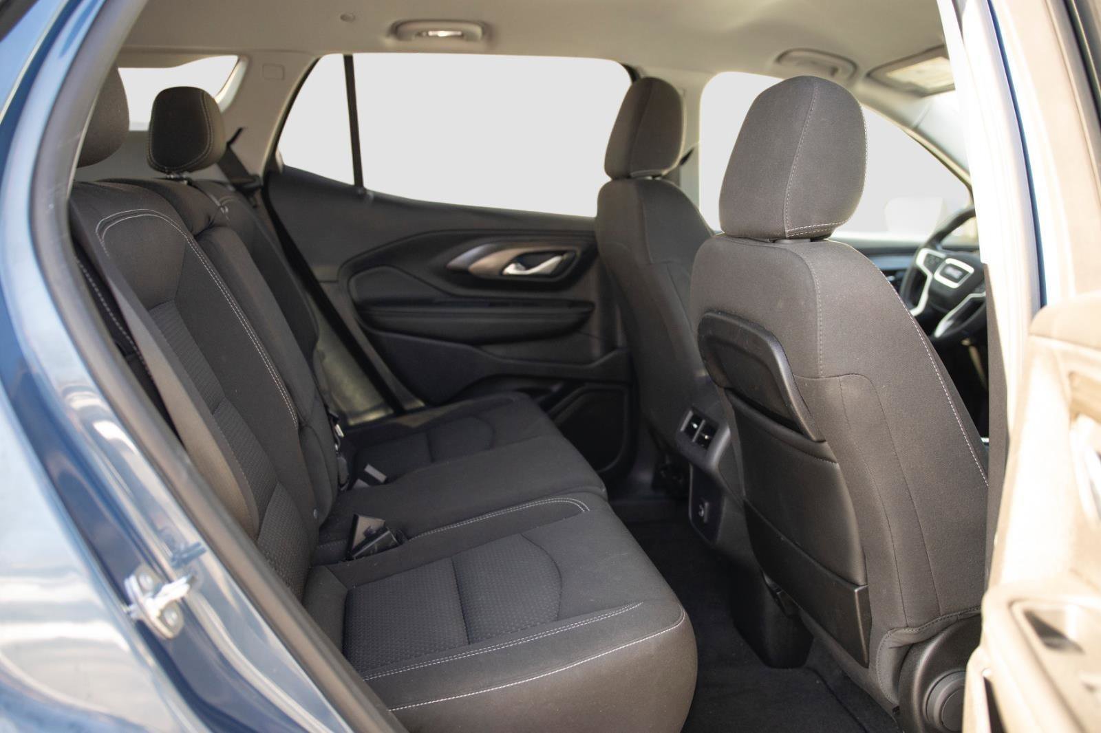 Used 2024 GMC Terrain SLE image 16