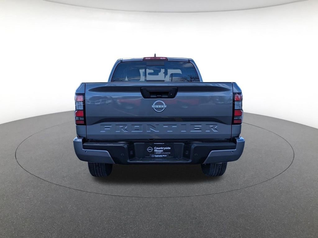 Used 2025 Nissan Frontier SV image 6