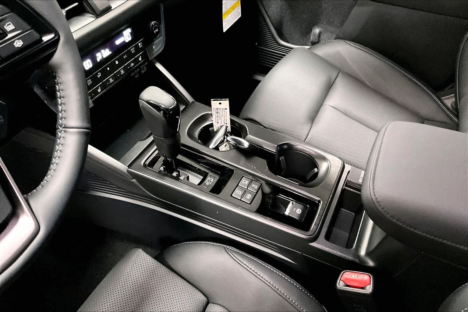 New 2026 Subaru Outback Touring XT AWD/4WD image 7