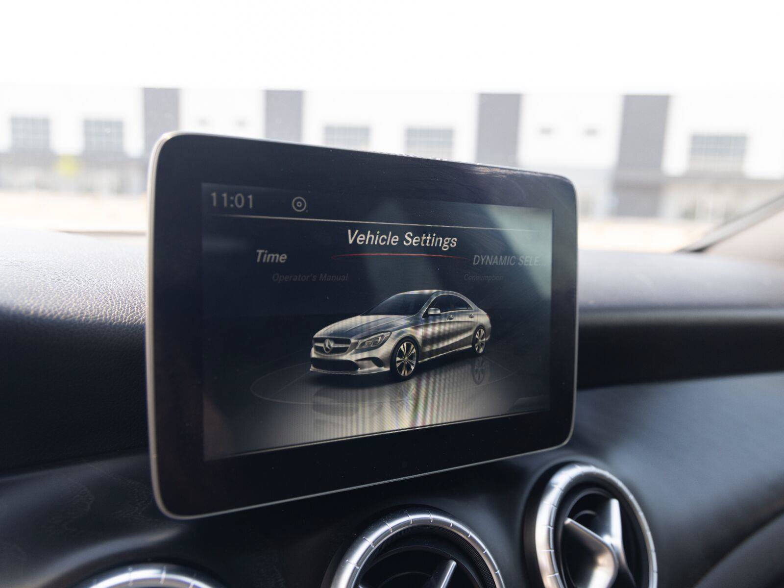 Used 2018 Mercedes-Benz CLA 250 4MATIC image 20