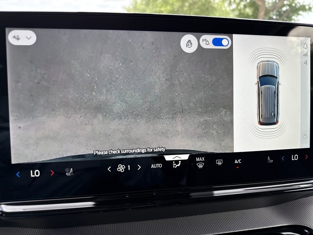 New 2026 Ford Expedition Active RWD image 25