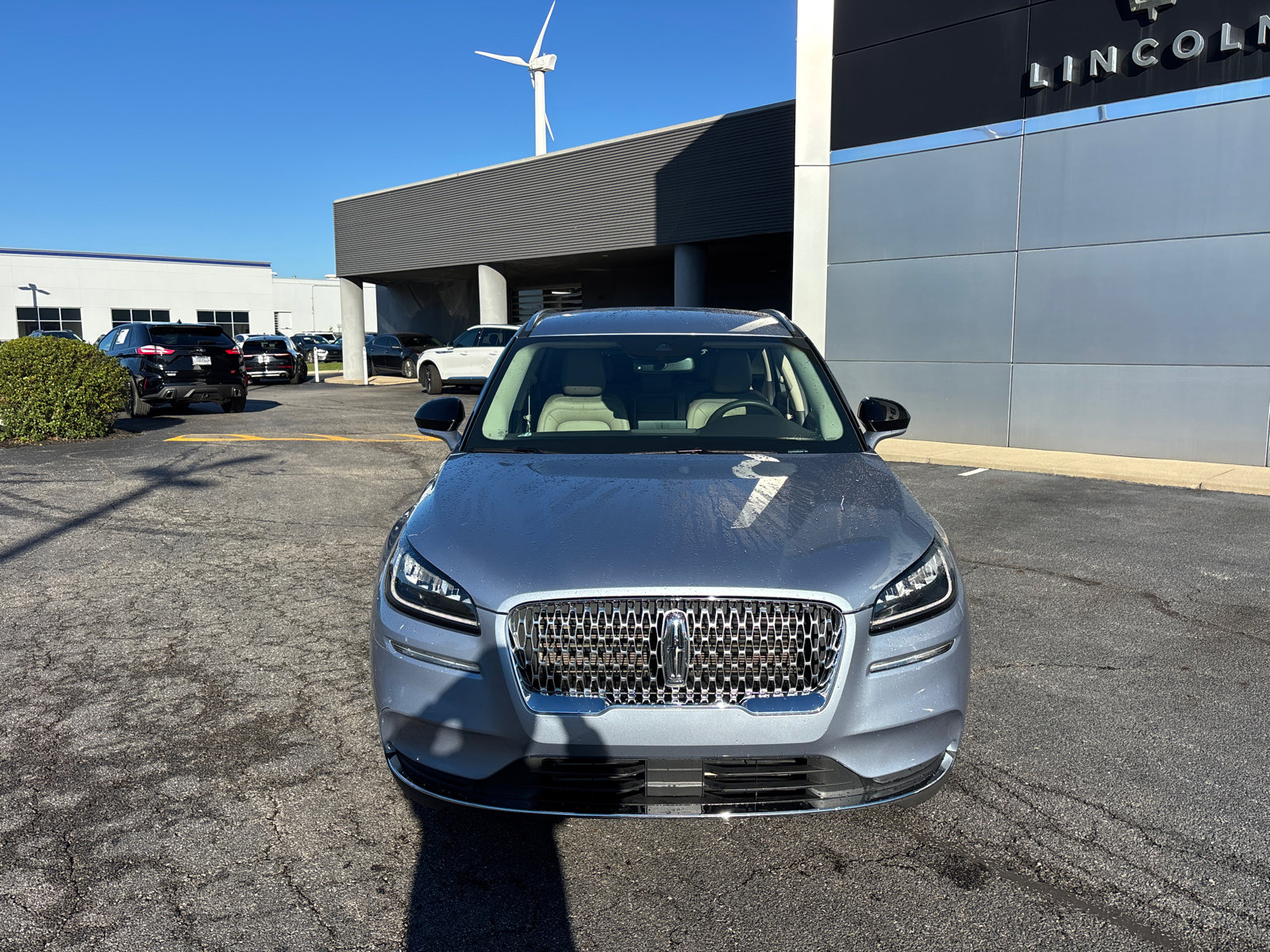 Certified 2022 Lincoln Corsair FWD image 2