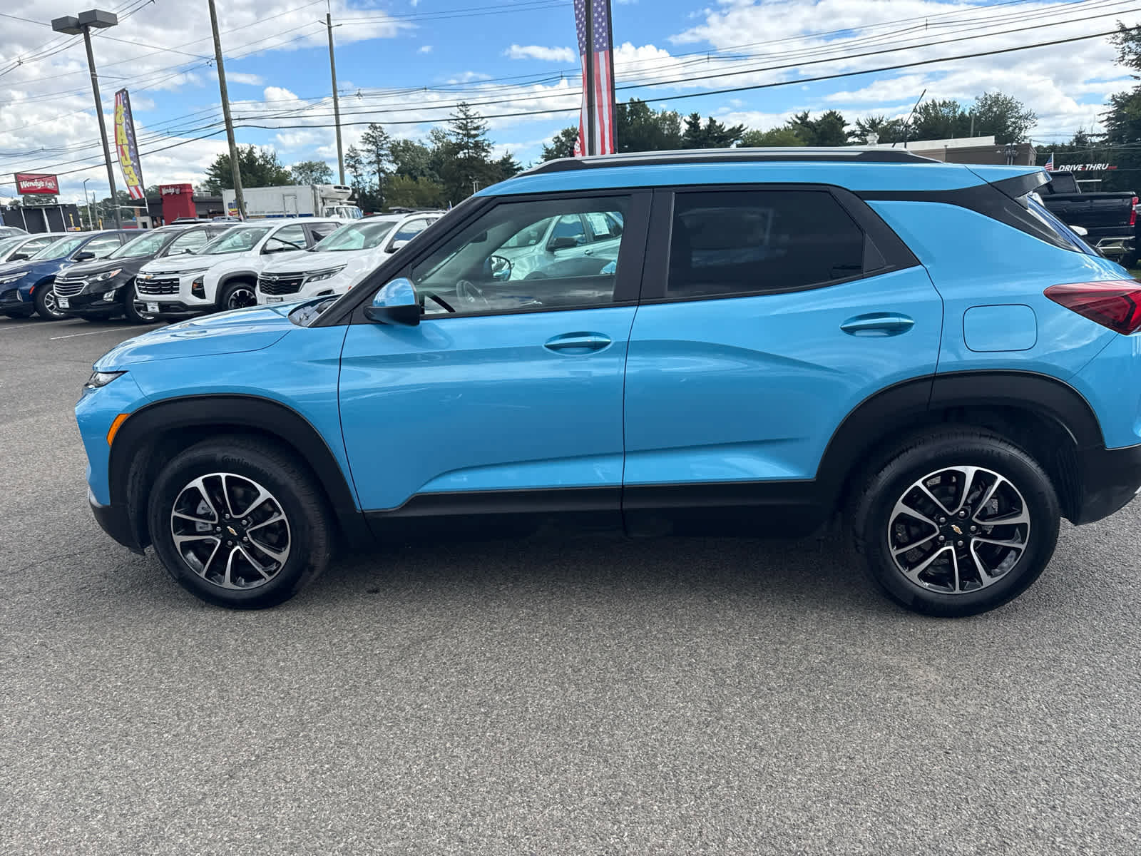 Used 2025 Chevrolet TrailBlazer LT w/ Convenience Package image 5