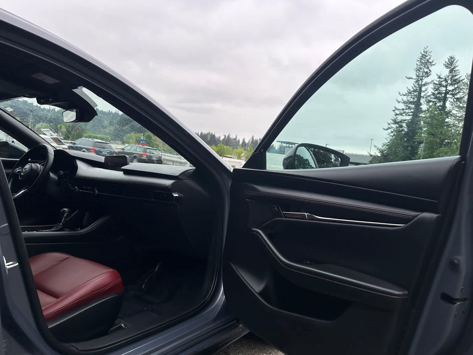Used 2025 MAZDA MAZDA3 Carbon AWD/4WD image 16