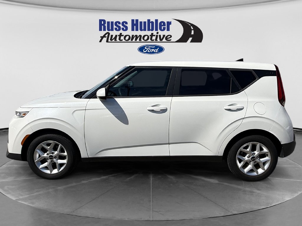 Used 2021 Kia Soul S FWD image 2
