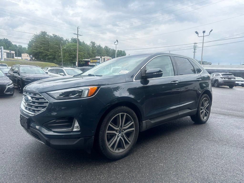 Used 2019 Ford Edge Titanium w/ Equipment Group 301A AWD/4WD image 3