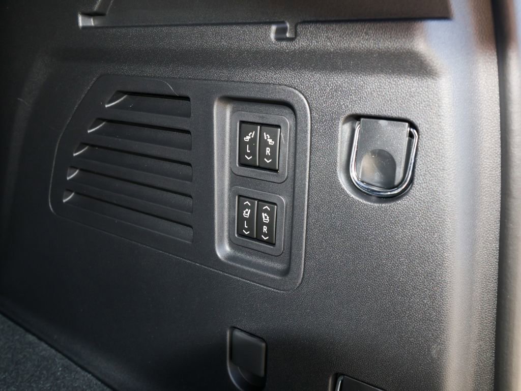 New 2026 GMC Acadia Denali Ultimate w/ LPO, Floor Liner Package image 7