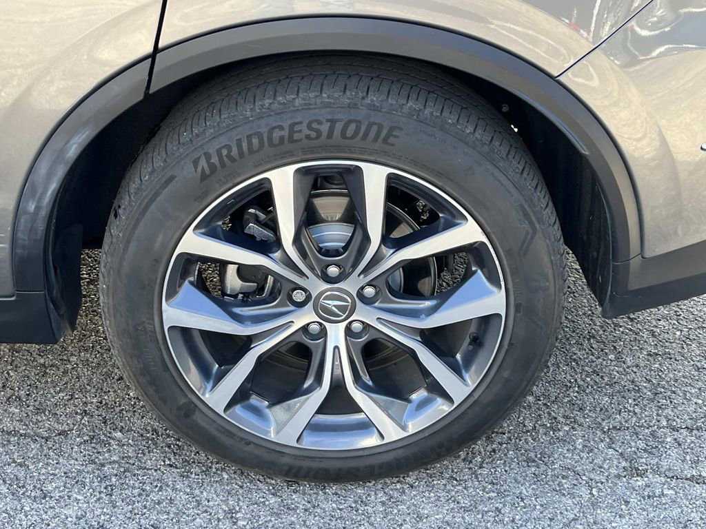 Used 2023 Acura MDX SH-AWD w/ Technology Package image 11