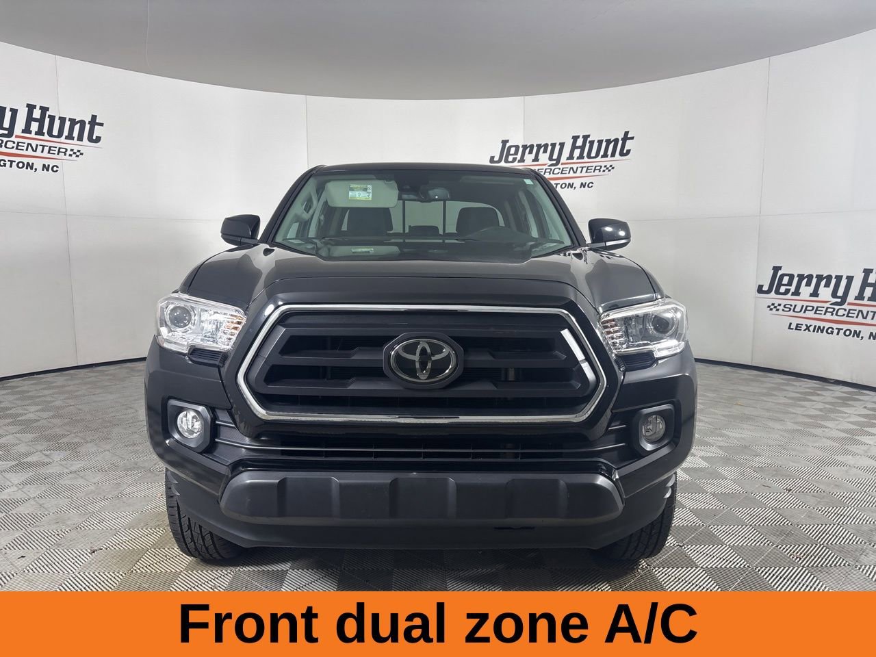 Used 2021 Toyota Tacoma SR5 image 3