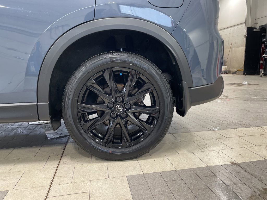 Certified 2023 MAZDA CX-5 Carbon Edition image 31