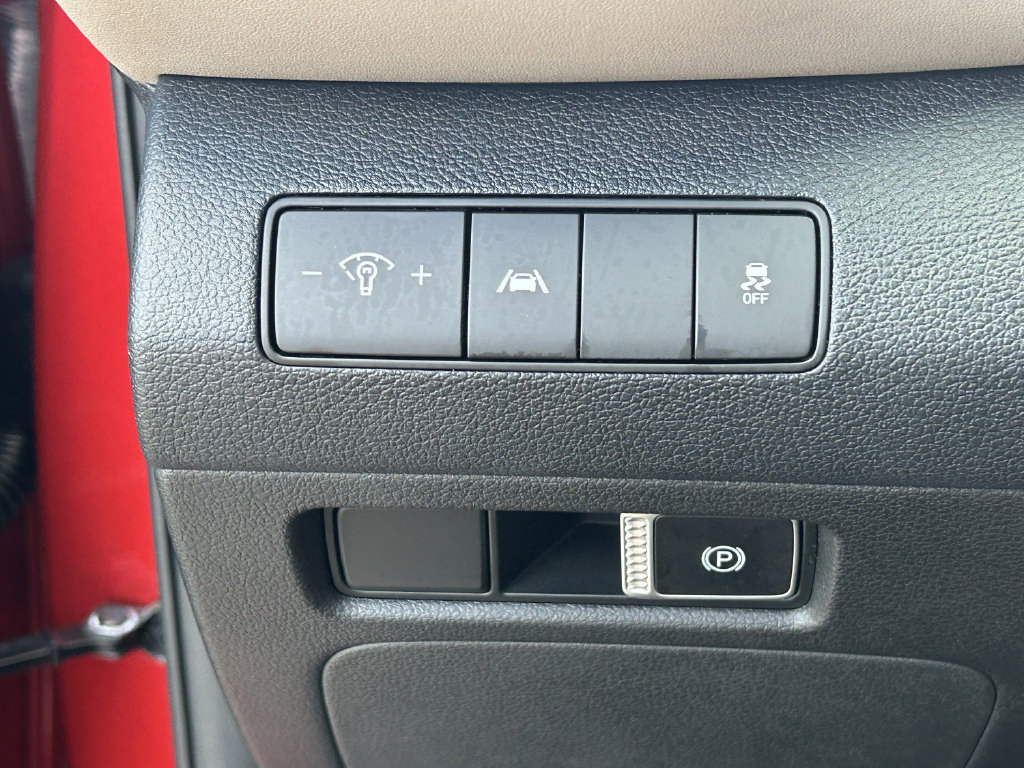 Certified 2023 Hyundai Santa Fe SE FWD image 28