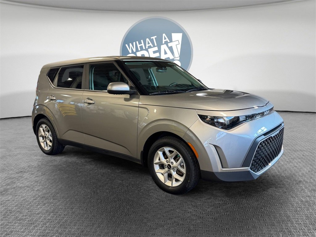 Certified 2023 Kia Soul LX w/ LX Technology Package